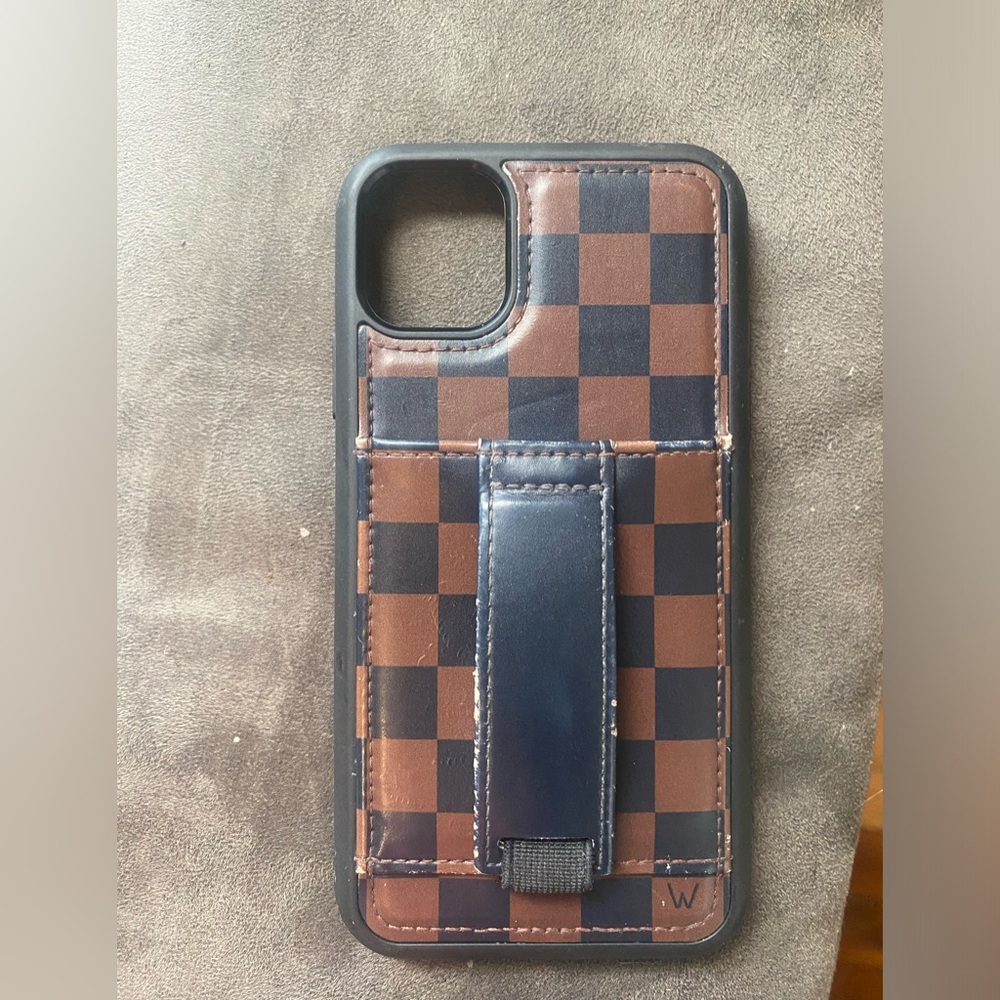 Walli case iPhone 11